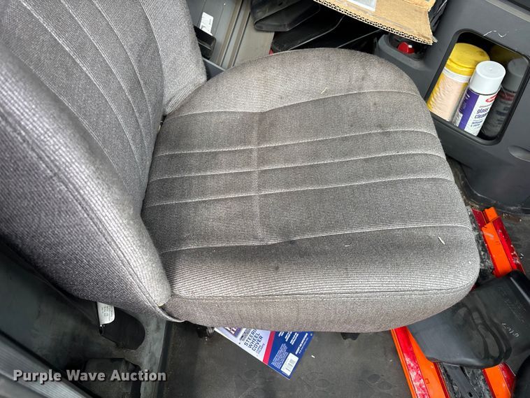 image for item FG1132 2016 Mack CXU613 semi truck