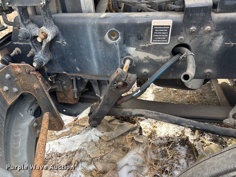 image for item FG1132 2016 Mack CXU613 semi truck