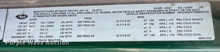 image for item FG1132 2016 Mack CXU613 semi truck