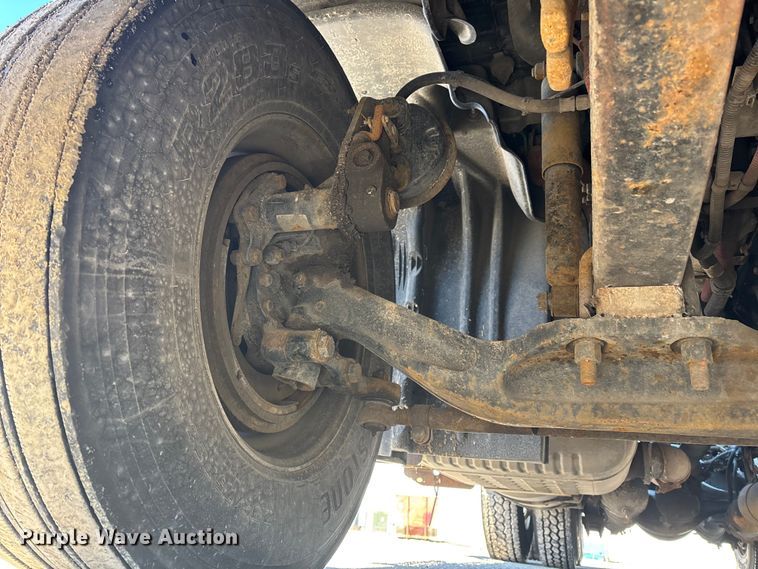 image for item FG1133 2017 Freightliner Cascadia 125 semi truck