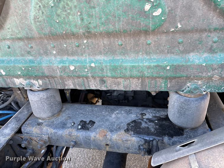 image for item FG1133 2017 Freightliner Cascadia 125 semi truck