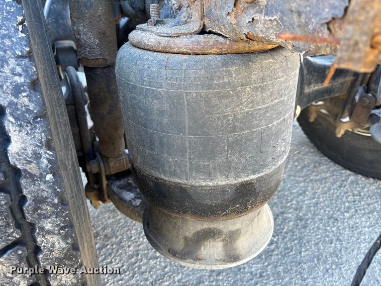 image for item FG1133 2017 Freightliner Cascadia 125 semi truck