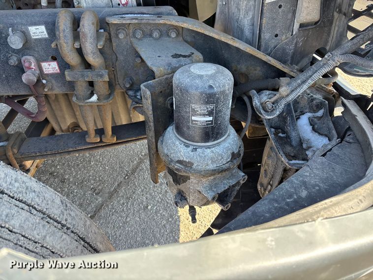 image for item FG1133 2017 Freightliner Cascadia 125 semi truck