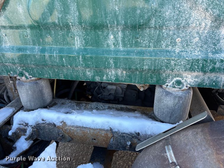 image for item FG1134 2017 Freightliner Cascadia 125 semi truck