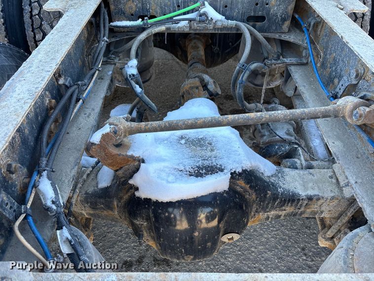 image for item FG1134 2017 Freightliner Cascadia 125 semi truck