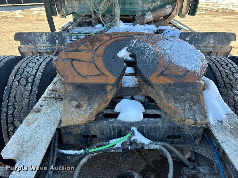 image for item FG1134 2017 Freightliner Cascadia 125 semi truck