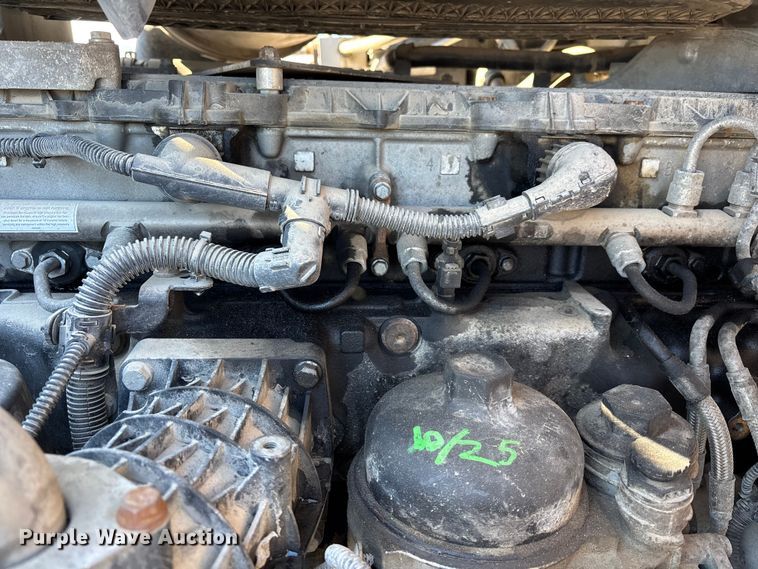 image for item FG1134 2017 Freightliner Cascadia 125 semi truck