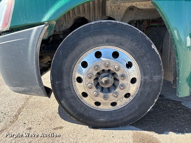 image for item FG1134 2017 Freightliner Cascadia 125 semi truck