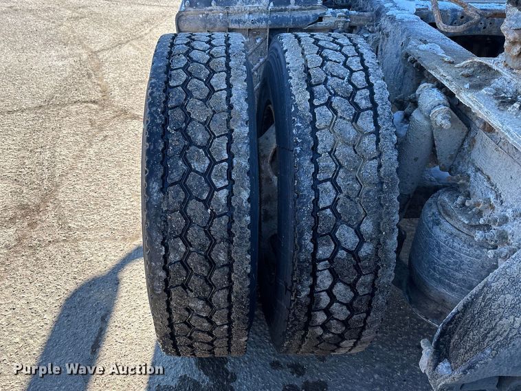 image for item FG1134 2017 Freightliner Cascadia 125 semi truck