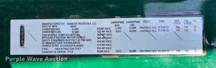 image for item FG1134 2017 Freightliner Cascadia 125 semi truck