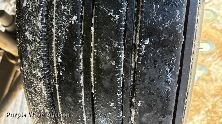 image for item FG1135 2016 Mack CXU613 semi truck