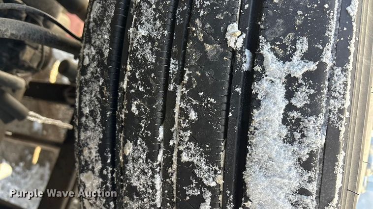 image for item FG1135 2016 Mack CXU613 semi truck