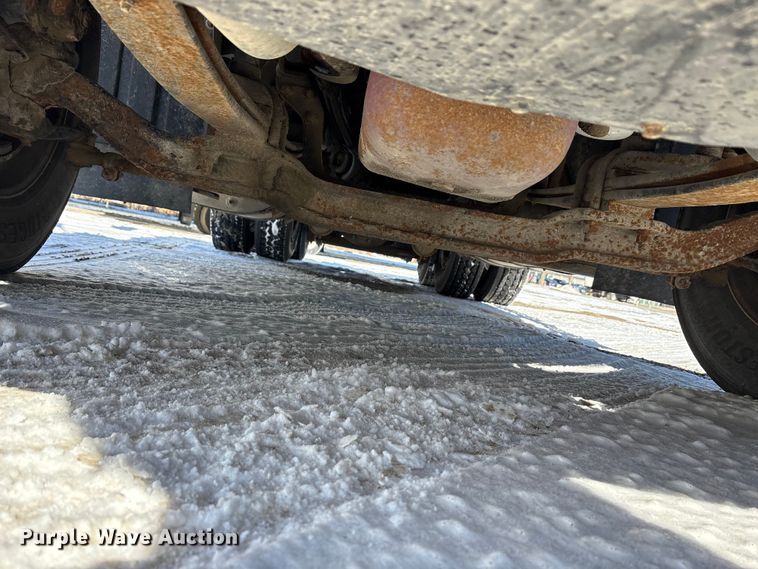 image for item FG1136 2016 Mack CXU613 semi truck