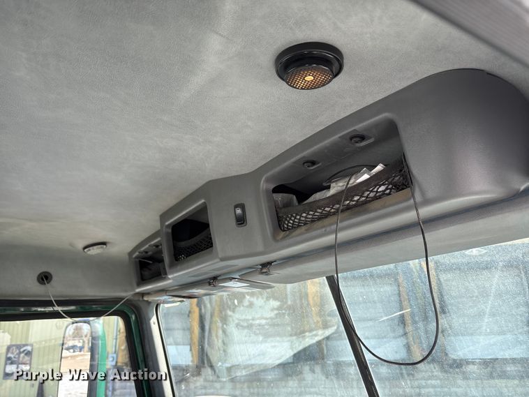 image for item FG1136 2016 Mack CXU613 semi truck