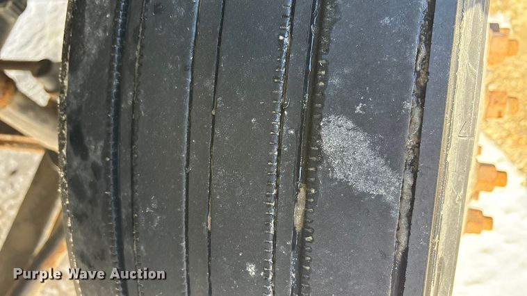 image for item FG1136 2016 Mack CXU613 semi truck