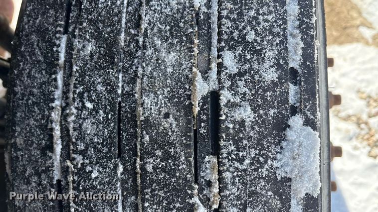 image for item FG1136 2016 Mack CXU613 semi truck