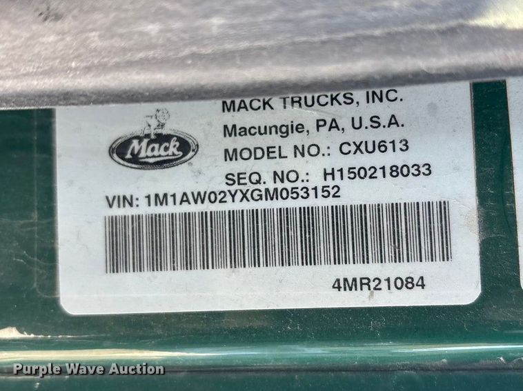 image for item FG1136 2016 Mack CXU613 semi truck