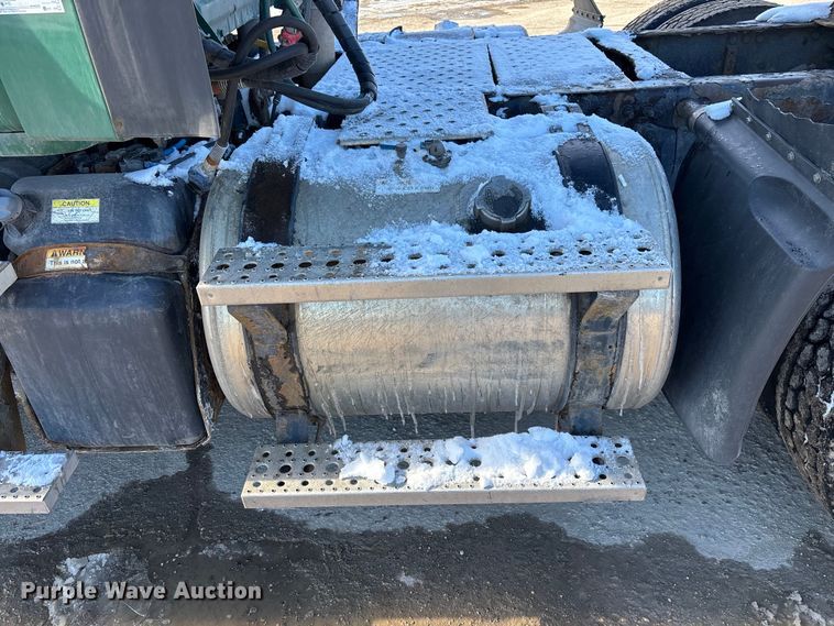 image for item FG1137 2017 Freightliner Cascadia 125 semi truck