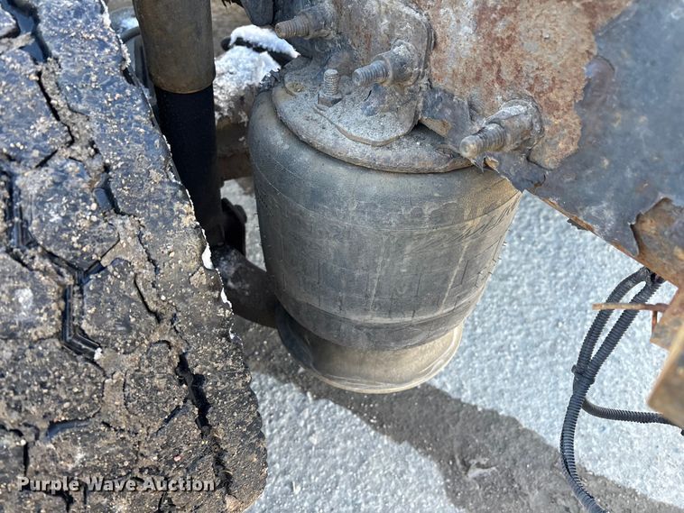 image for item FG1137 2017 Freightliner Cascadia 125 semi truck