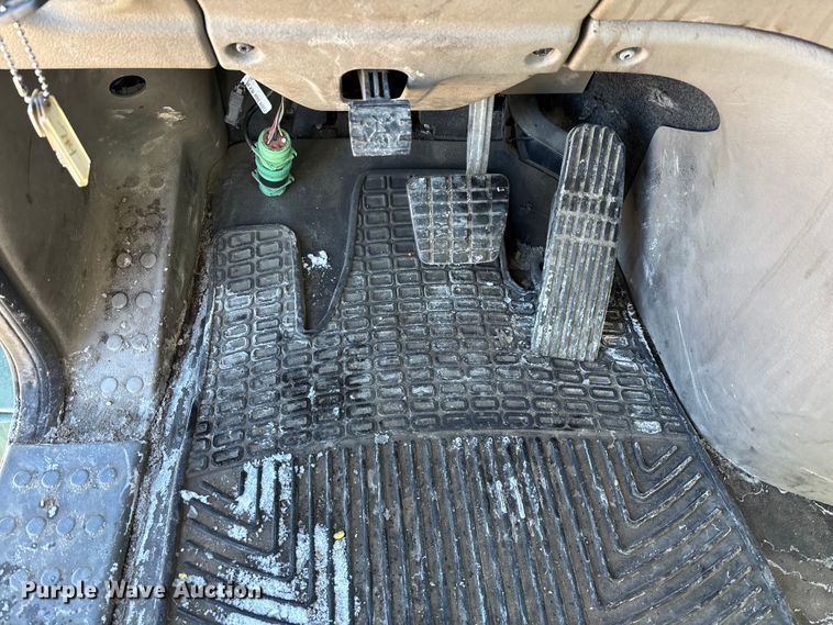 image for item FG1137 2017 Freightliner Cascadia 125 semi truck