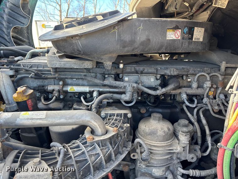 image for item FG1137 2017 Freightliner Cascadia 125 semi truck