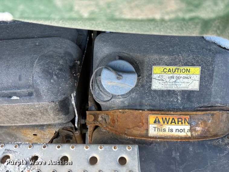 image for item FG1137 2017 Freightliner Cascadia 125 semi truck