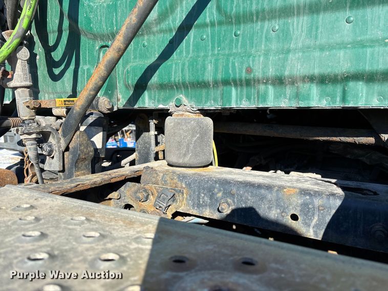 image for item FG1138 2017 Freightliner Cascadia 125 semi truck