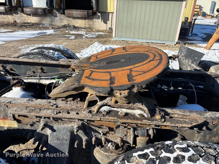 image for item FG1138 2017 Freightliner Cascadia 125 semi truck