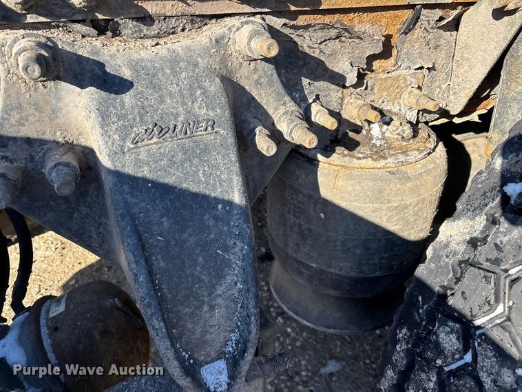 image for item FG1138 2017 Freightliner Cascadia 125 semi truck