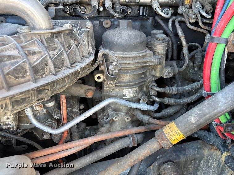 image for item FG1138 2017 Freightliner Cascadia 125 semi truck