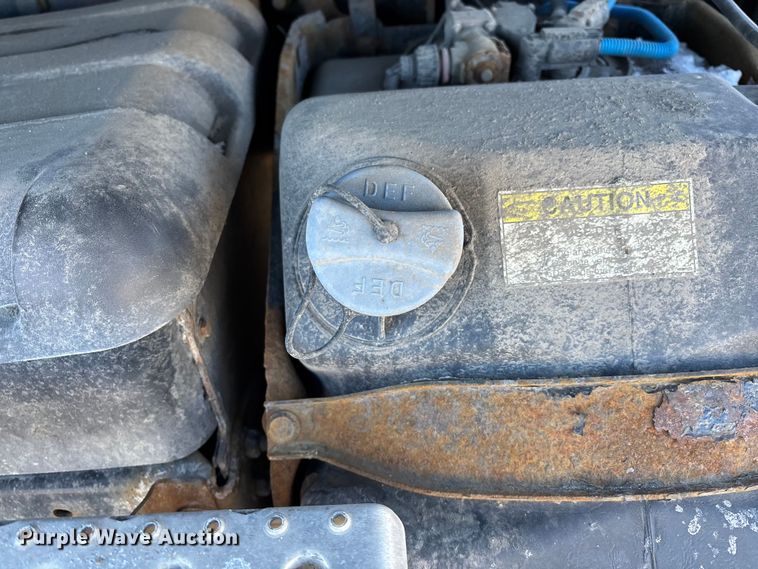 image for item FG1138 2017 Freightliner Cascadia 125 semi truck