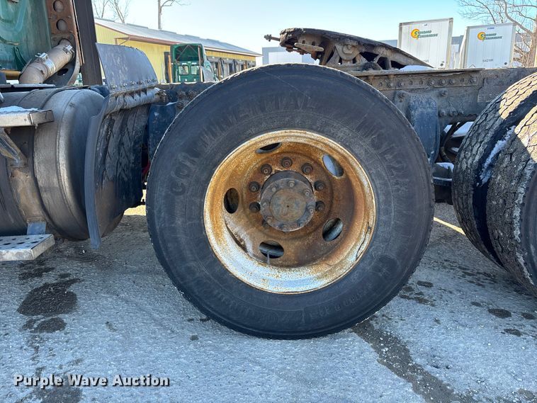 image for item FG1138 2017 Freightliner Cascadia 125 semi truck