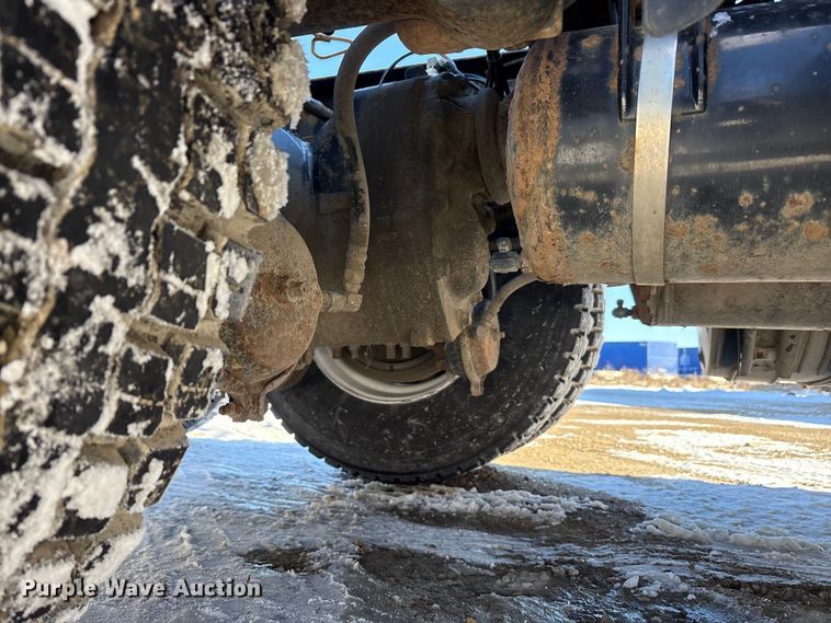 image for item FG1139 2016 Mack CXU613 semi truck