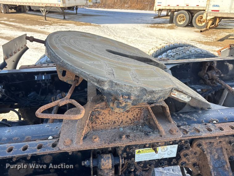 image for item FG1139 2016 Mack CXU613 semi truck