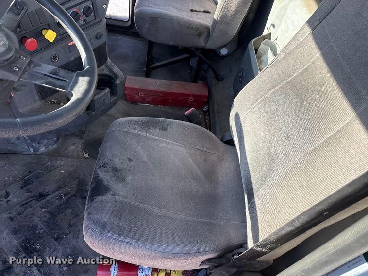 image for item FG1139 2016 Mack CXU613 semi truck