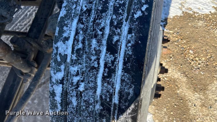 image for item FG1139 2016 Mack CXU613 semi truck