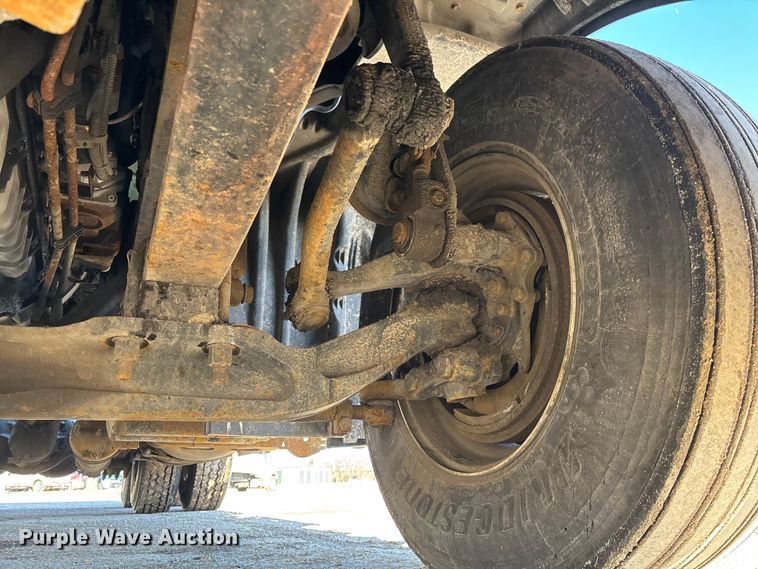 image for item FG1140 2017 Freightliner Cascadia 125 semi truck