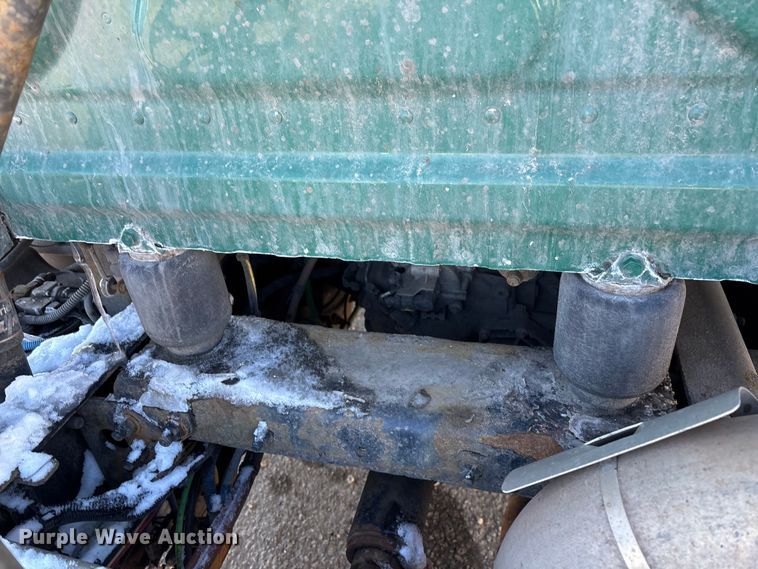 image for item FG1140 2017 Freightliner Cascadia 125 semi truck