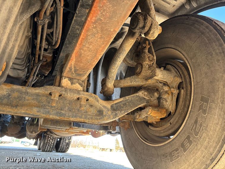 image for item FG1141 2017 Freightliner Cascadia 125 semi truck