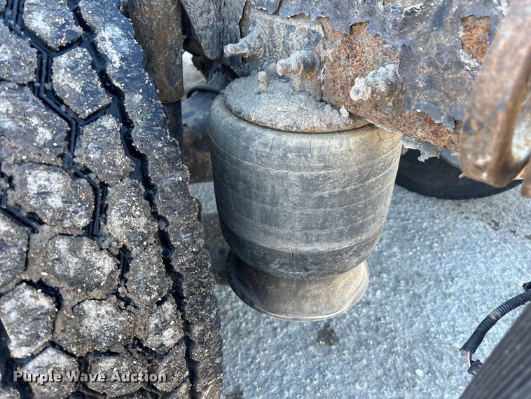 image for item FG1141 2017 Freightliner Cascadia 125 semi truck