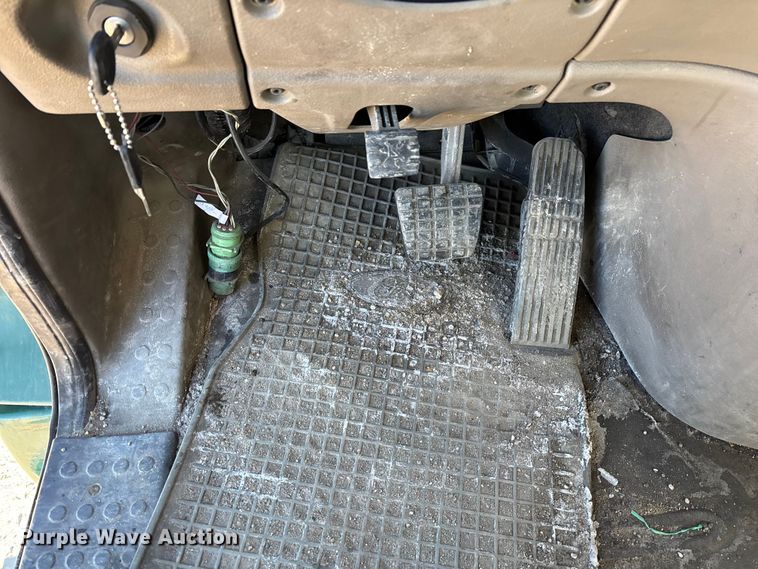 image for item FG1141 2017 Freightliner Cascadia 125 semi truck