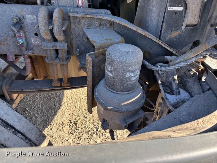 image for item FG1141 2017 Freightliner Cascadia 125 semi truck