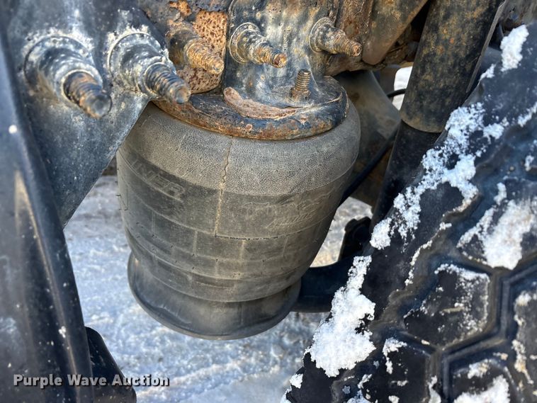 image for item FG1142 2017 Freightliner Cascadia 125 semi truck