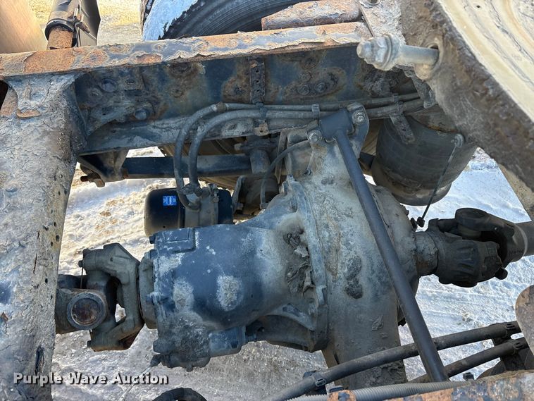 image for item FG1142 2017 Freightliner Cascadia 125 semi truck