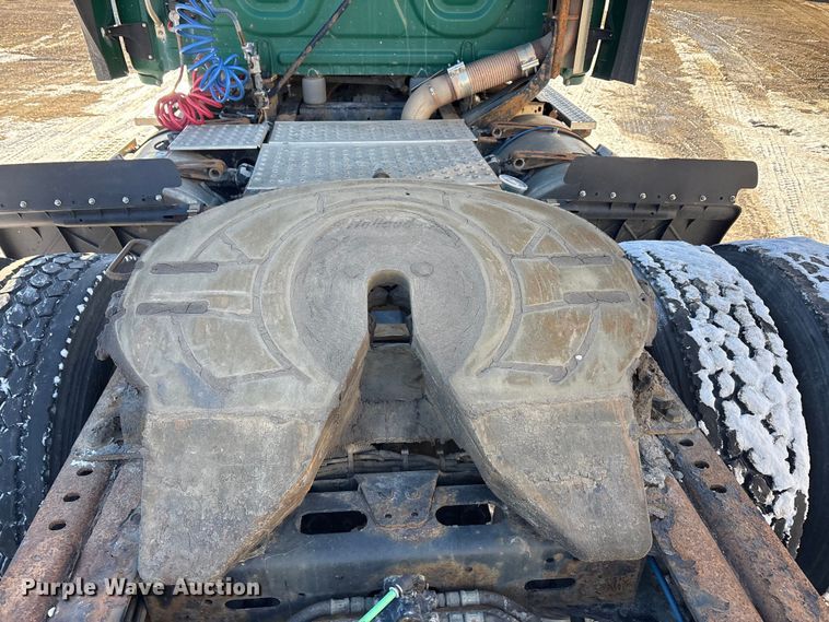 image for item FG1142 2017 Freightliner Cascadia 125 semi truck