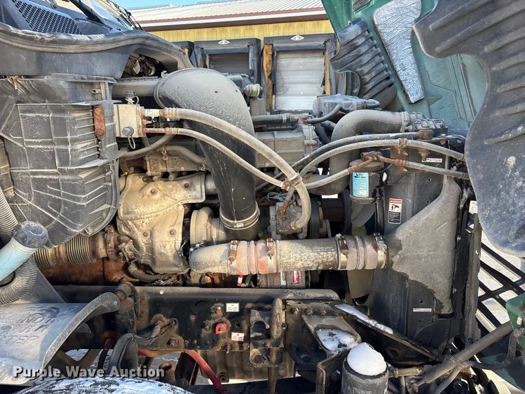 image for item FG1142 2017 Freightliner Cascadia 125 semi truck