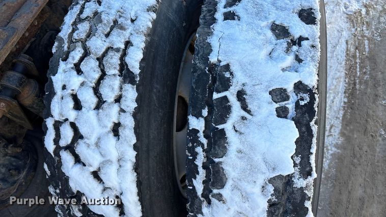 image for item FG1142 2017 Freightliner Cascadia 125 semi truck