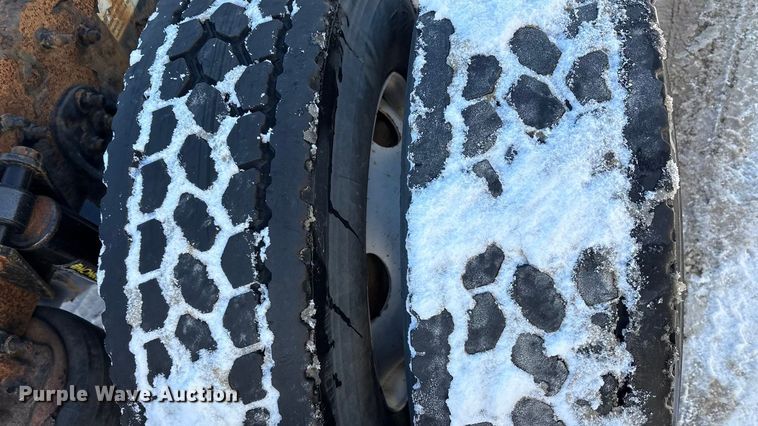 image for item FG1142 2017 Freightliner Cascadia 125 semi truck