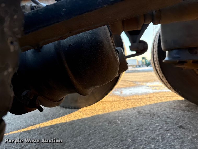 image for item FG1143 2017 Freightliner Cascadia 125 semi truck