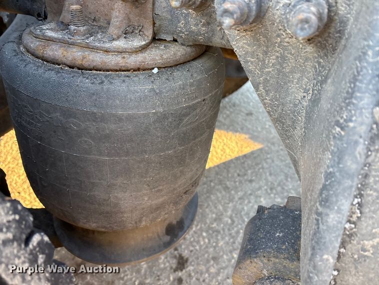 image for item FG1143 2017 Freightliner Cascadia 125 semi truck